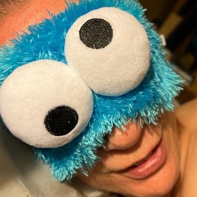 Veriztoff's profile picture. Creo en la libertad y el mérito propio. Si vas a discutir hazlo con argumentos. Intolerante a la idiotez arbórea.