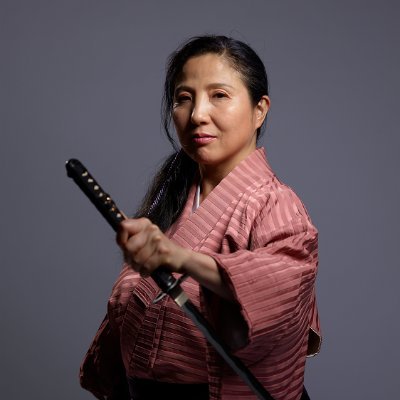 身を護ることはイコール、心を護ること。私の #四柱推命 は、女性が嫌な目に遭うタイミングも⭕️ オンラインの場合は映像オフもOKです✌️✨ 武術の腕とハートで、あなたの心を護ります♡ #日本で唯一の女殺陣師 「Samurai Woman ｰ「Samurai Woman https://t.co/wTb62haBNU」
