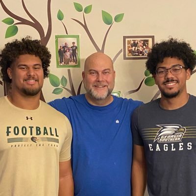 Proud Husband & Dad - @JalenFairbanks Jalen Fairbanks (GA Southern 2025 Engineer) & @m_fairbanks58 Michael Fairbanks UAB Blazers #9 DE (2023 MBA, Engineer)