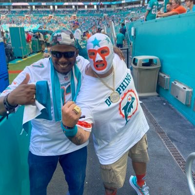 store manager at The Home Depot | club level member at dolphins 🐬| avid F1 fan| love my Yankees