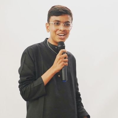 This Is Saransh Jain. A Tech Influencer,Leakster,Student,Vlogger, Love To Make Videos & Learn From Technology 
Founder :- @beasterstudio
