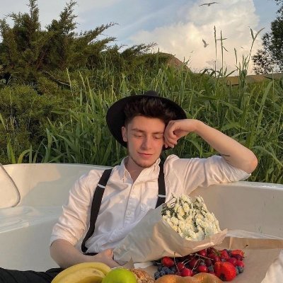 maitongkarnarai's profile picture. I'm everywhere
R9TTHWZT