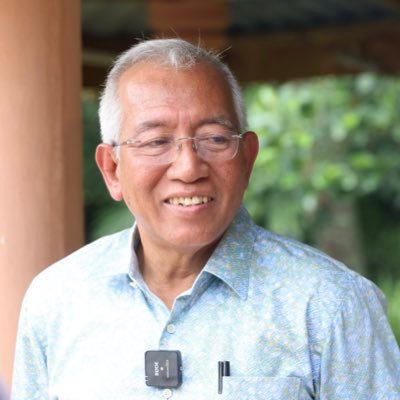 Pengerusi Badan Perhubungan UMNO Negeri Kedah 2023 - 2026 | Husband, Father and Grandad