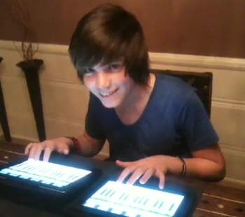 Hey, we will follow back, go follow our personal accounts too Jayden @JaydenPaynter Cassy @TheJordanFacts Liz @LizIsAJordaneer :) we love @JordanJansen