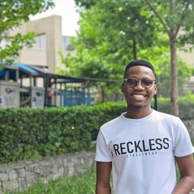 Drie_Vuks's profile picture. Orlando Pirates ☠
Chelsea 💙
Real Madrid 🤍