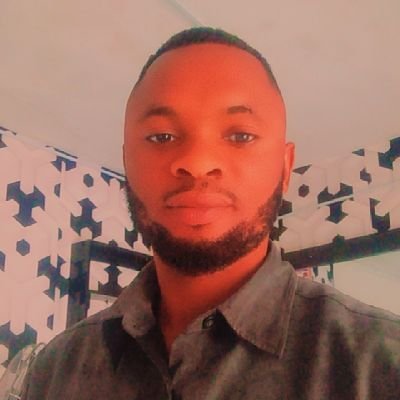 A warehouse manager @ first maxi value cocoa.
A committed and die hard Arsenal fan.🔴⚪
I am a goonner⚪🔴⚪🔴⚪🔴
