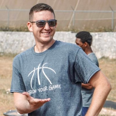 Assistant Basketball Coach at Sarah Lawrence College| Fairfield University ‘10 | @ToughnessTBT| @SLCGryphonsMBB | Grow Your Game Basketball Camp 🇯🇲 🇺🇸