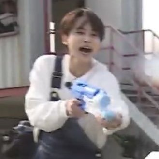 ly_xx17's profile picture. where has your conscience gone 🙆‍♀️