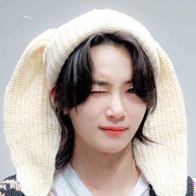 nian_chiaki0608's profile picture. 喜歡seventeen ，是個快樂幸福的克拉💎