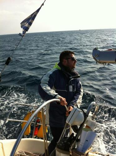 constantiv's profile picture. 