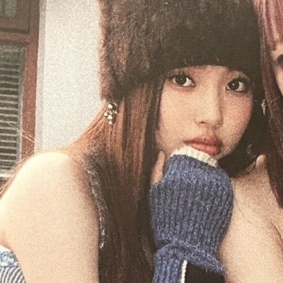 foxyein's profile picture. im super shy