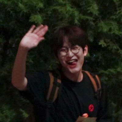 반동결
♥서영쥬씨 위주의 온리 너컨계♥
예쁜 순간을 추억하려고 기록합니다🙈
처음 DM 보내시는분은 알림이 안와요 멘션주세요!