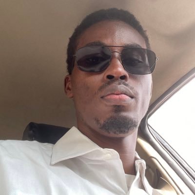 dotundenton's profile picture. Software Engineer.