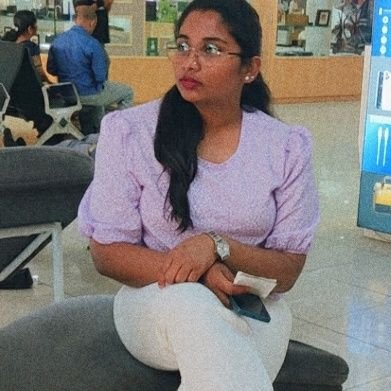 YaminiNataraj's profile picture. 