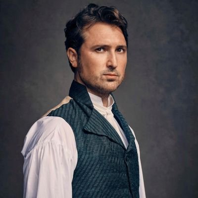 Loves everything Jane Austen, Sanditon is my current passion. Also rather obsessed with Discovery of Witches, Richard Armitage and the late great Alan Rickman