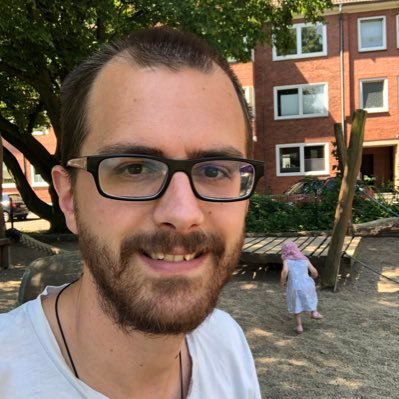tagestexte's profile picture. 35 | ⚓️ Hinte, #Ostfriesland. | 👫+🐶 #Papa x 4️⃣| #Journalist 📝💻📱 🌊 meerverbunden & weltoffen. 🇪🇺