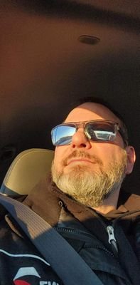 TremblayJa45607's profile picture. Can't fix stupid !
Insoumis et lucide...
Les réseaux sociaux c'est un beau laboratoire psychosociale... pour le divertissement...