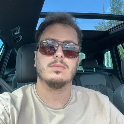 ismlplt's profile picture. Software Engineer