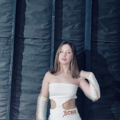 ManuuRecaldx's profile picture. insta: manuurecalde_