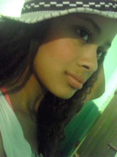 Sou de cristo Sou assembleiana Sou ministra de dança...apaixonada por música...Se algum dia esquecer o meu nome pode me chamar de adoradora pois é isso q sou!!