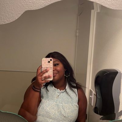 DomoMishael's profile picture. it’s me, hi