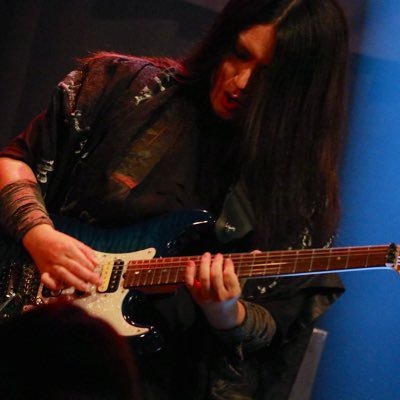 名古屋のギター弾きゆっきーです！ サポート、レコーディング、ジャム、レッスンなど御用の方はお気軽にDMにご連絡ください ！   見た目はメタラーですがオールジャンルいけますよ。