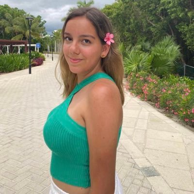 debanhi_lizeth3's profile picture. Mt 19,14 // ⚡️💫