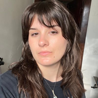 just an abolitionist social worker who loves sweet treats