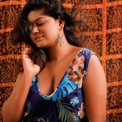 myself_mydly's profile picture. Middle aged single women - Vibe with myself - Suitable partner always invited