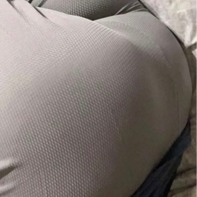 Chub bottom 🏳️🌈 please be 21+. Looking for friends and networking. ⚠️ This page may contain explicit content that is not appropriate for all viewers.
