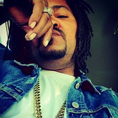 Bamfactsoverbs's profile picture. 