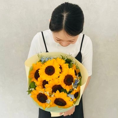 第5期ワンシングサポーターズ🌿 THE PERFECT ANCHOR 第7期アンバサダー🧴2023年に出産し 子育て奮闘中👨👩👦/𝓁𝒾𝓀ℯ ❥︎パン屋&カフェ巡り☕︎︎𓂃 𓈒𓏸当選報告は、#くる当選報告 にて心を込めて📝✨/#ラリファミリー 🐶🐾 🐌🧼🥬⚡️