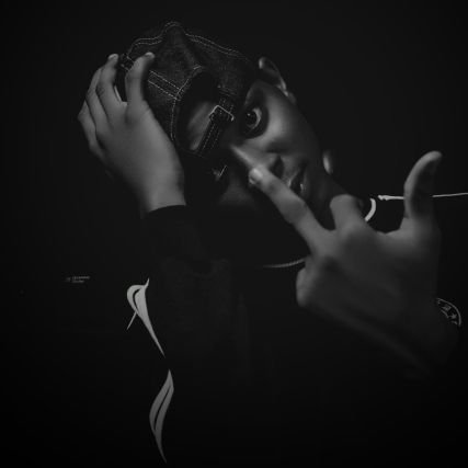 emersondelite's profile picture. Artiste/ Dancer At The Masters