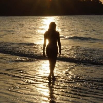 #NeverForget•
Naddict • phoenix00 on https://t.co/NzUcgJ3MwE • JSL• SeniorSwiftie ✨it's the worst men that I write best -Taylor Swift✨