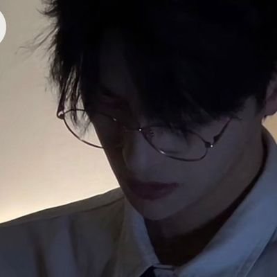 adambro767's profile picture. hy