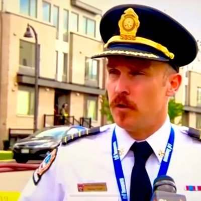 Deputy Fire Chief @Toronto_Fire ~ This Account is Not Monitored 24/7 ~ In an Emergency call 911 #𝕔𝕠𝕦𝕣𝕒𝕘𝕖 #𝕔𝕠𝕞𝕡𝕒𝕤𝕤𝕚𝕠𝕟 #𝕤𝕖𝕣𝕧𝕚𝕔𝕖