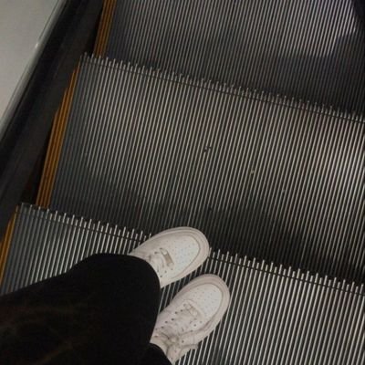 sumpahpuyeng's profile picture. ✌🏻