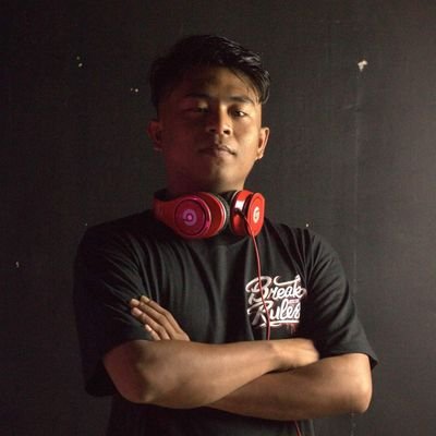 Music Producer. Check out my tracks in Spotify and Apple music. Click the link below 👇