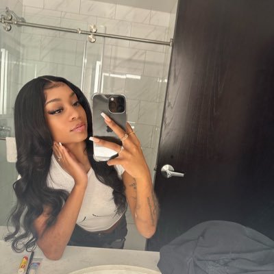 StinaBaby_'s profile picture. Txsu Alumni🤍