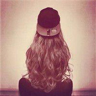 diknasi55267's profile picture. 