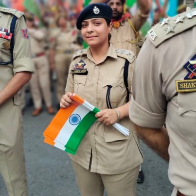 DySp in JKPS.When I wear uniform then “Uniform”is my only religion.” सत्यमेव जयते” Doctor by wish of Parents and Cop by Choice. Iron Lady of J&K #MOMofJannah