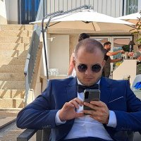 Alex (@alex_decastro_) 's Twitter Profile