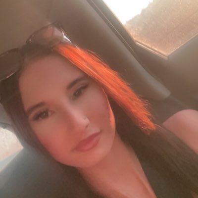 Angelinaxy3 Profile Picture