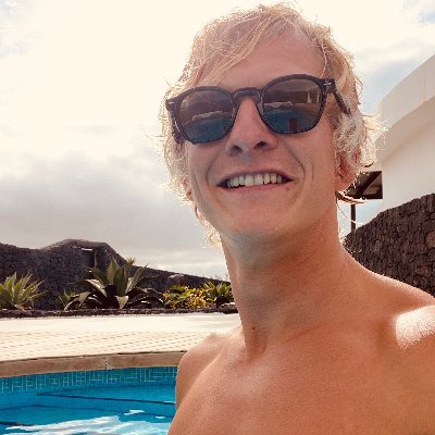 Founder & Independent Person | 8-year #Crypto investor 🚀🏴‍☠️ | Sharing Insights to Build Profitable Portfolios, #Coaching, #Surfing & Politics 📈🏄‍♂️🔗💰🇩🇪