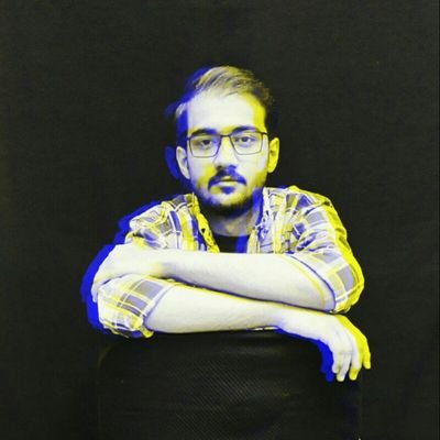 ArefShoushtari's profile picture. ما مال خدائیم 
آدم مال کسی را
صرف دیگری نمی کند ...
#امام_خمینی