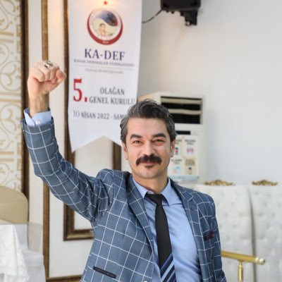 Hasköy Cumhuriyet ilkokulu Müdürü, KA-DEF Genel Başkan Yardımcısı, Ş.U.B. Spor Kulübü AsBaşkanı, Canik Kav. Der. Başkan Yardımcısı, AYÜ Yüksek Lisans Mezunu.