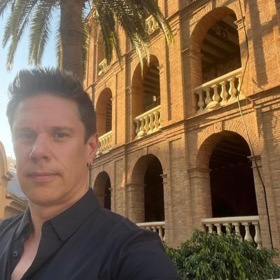 Ildivo2279's profile picture. 