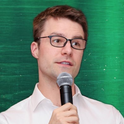 Founder @ https://t.co/UziUvnMIlJ - World Championship-winning Debate Team - enamored by EDU