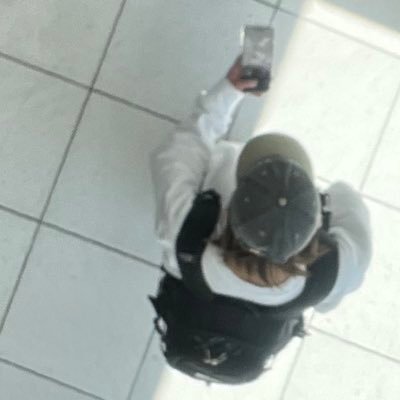 ja_jake_n's profile picture. お笑いいっぱいみます