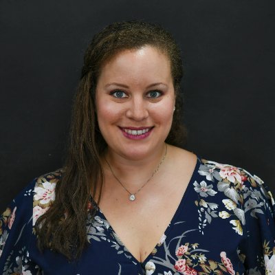 NewsyLindsey Profile Picture